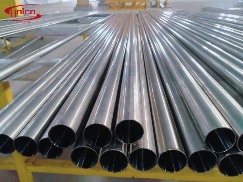 ph&acirc;n biệt ống inox c&ocirc;ng nghiệp đ&uacute;c v&agrave; h&agrave;n