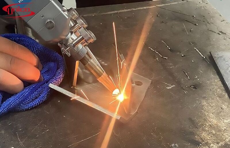 quy tr&igrave;nh h&agrave;n inox mỏng