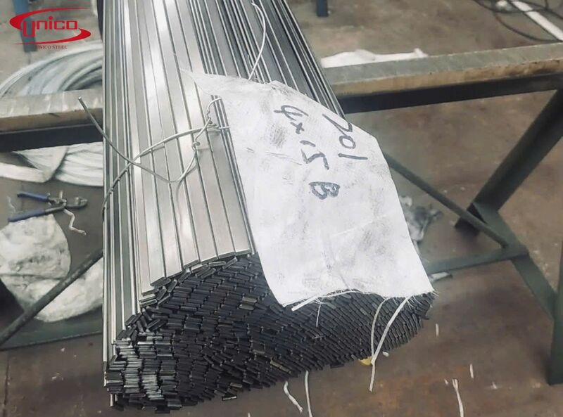 thanh dẹt inox 201 là gì
