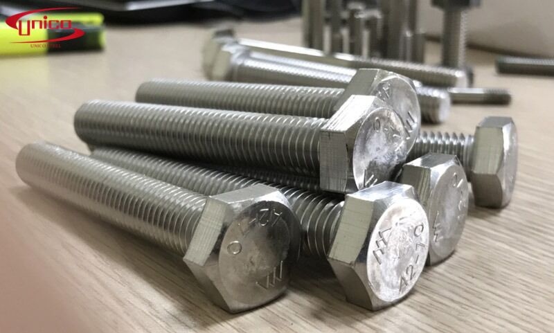 ứng dụng lục gi&aacute;c inox 303